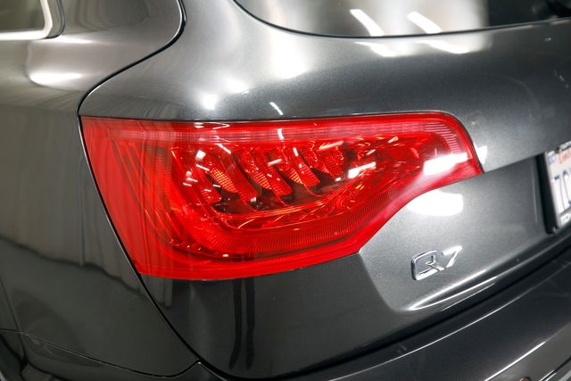 2014 Audi Q7 3.0 quattro TDI Premium | Burbank, California | MDK International 2014 Audi Q7 3.0 quattro TDI Premium | Burbank, California | MDK International