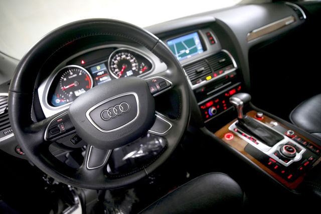 2014 Audi Q7 3.0 quattro TDI Premium | Burbank, California | MDK International 2014 Audi Q7 3.0 quattro TDI Premium | Burbank, California | MDK International
