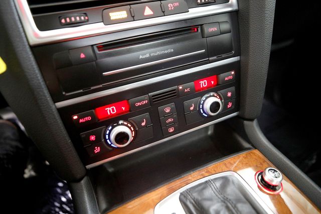 2014 Audi Q7 3.0 quattro TDI Premium | Burbank, California | MDK International 2014 Audi Q7 3.0 quattro TDI Premium | Burbank, California | MDK International