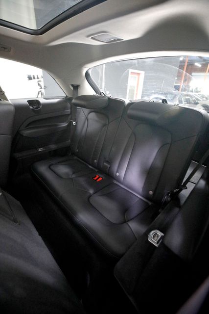 2014 Audi Q7 3.0 quattro TDI Premium | Burbank, California | MDK International 2014 Audi Q7 3.0 quattro TDI Premium | Burbank, California | MDK International