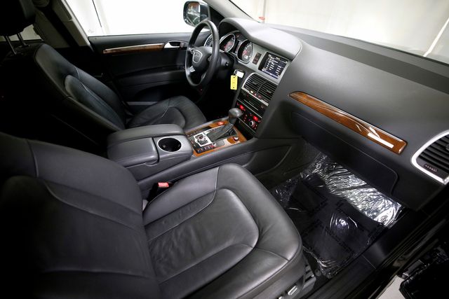 2014 Audi Q7 3.0 quattro TDI Premium | Burbank, California | MDK International 2014 Audi Q7 3.0 quattro TDI Premium | Burbank, California | MDK International