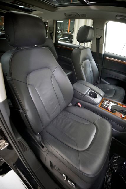 2014 Audi Q7 3.0 quattro TDI Premium | Burbank, California | MDK International 2014 Audi Q7 3.0 quattro TDI Premium | Burbank, California | MDK International