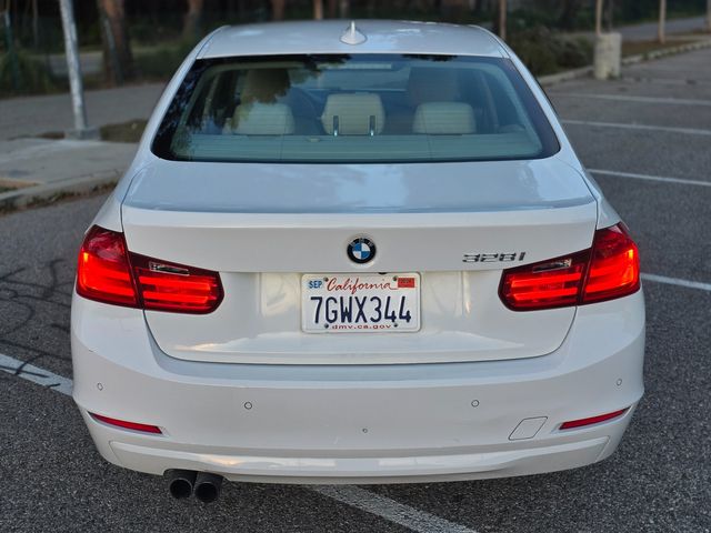 2014 BMW 3 Series 328i