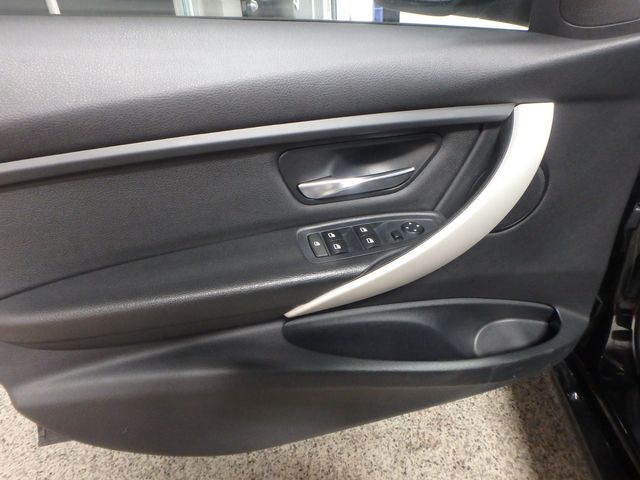 2014 BMW 320 X-DRIVE, SHARP, CLEAN, AND ZIPPY EXCELLENT GAS MILEAGE, NEARLY NEW PIRELLI'S 320i xDrive