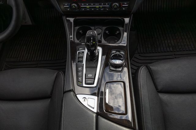 2014 BMW 5 Series 550i xDrive w/ M Sport, Head Up Display, Exec PKG