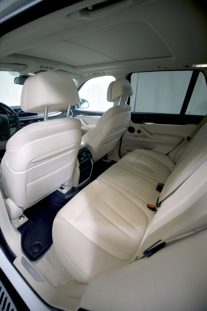 2014 BMW X5 xDrive35d | Burbank, California | MDK International 2014 BMW X5 xDrive35d | Burbank, California | MDK International