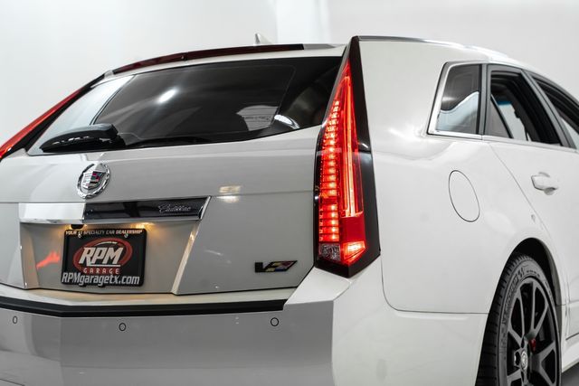 2014 Cadillac CTS-V Wagon 6speed Manual 1 of 9 in White Diamond | Dallas, TX | RPM Garage