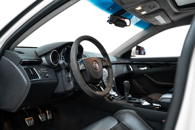 2014 Cadillac CTS-V Wagon 6speed Manual 1 of 9 in White Diamond | Dallas, TX | RPM Garage 2014 Cadillac CTS-V Wagon 6speed Manual 1 of 9 in White Diamond | Dallas, TX | RPM Garage