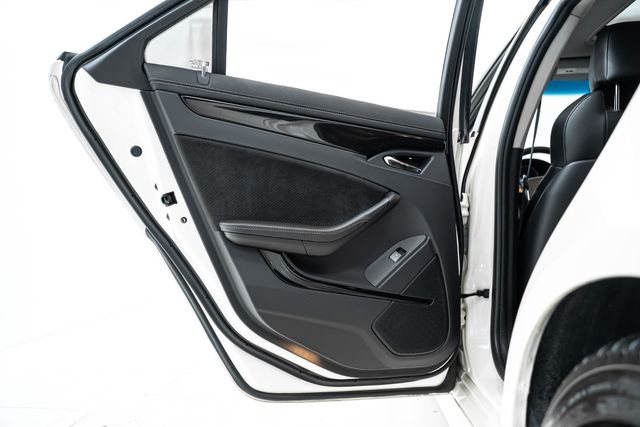 2014 Cadillac CTS-V Wagon 6speed Manual 1 of 9 in White Diamond | Dallas, TX | RPM Garage 2014 Cadillac CTS-V Wagon 6speed Manual 1 of 9 in White Diamond | Dallas, TX | RPM Garage