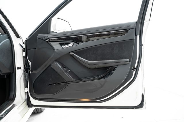 2014 Cadillac CTS-V Wagon 6speed Manual 1 of 9 in White Diamond | Dallas, TX | RPM Garage 2014 Cadillac CTS-V Wagon 6speed Manual 1 of 9 in White Diamond | Dallas, TX | RPM Garage