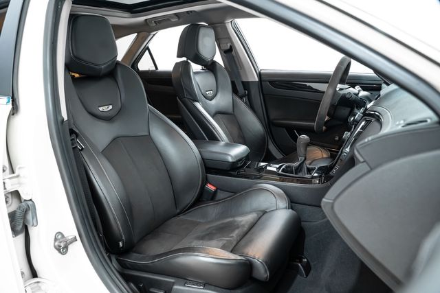 2014 Cadillac CTS-V Wagon 6speed Manual 1 of 9 in White Diamond | Dallas, TX | RPM Garage