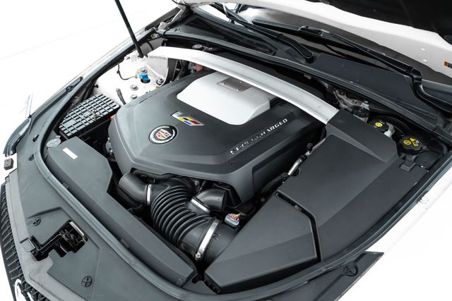 2014 Cadillac CTS-V Wagon 6speed Manual 1 of 9 in White Diamond | Dallas, TX | RPM Garage 2014 Cadillac CTS-V Wagon 6speed Manual 1 of 9 in White Diamond | Dallas, TX | RPM Garage