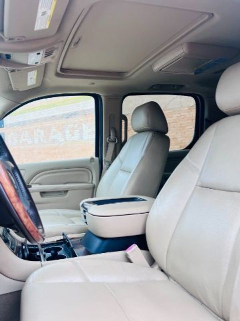 2014 Cadillac Escalade ESV 2WD Luxury | Lubbock, TX | Chaparral Motors - Lubbock 2014 Cadillac Escalade ESV 2WD Luxury | Lubbock, TX | Chaparral Motors - Lubbock