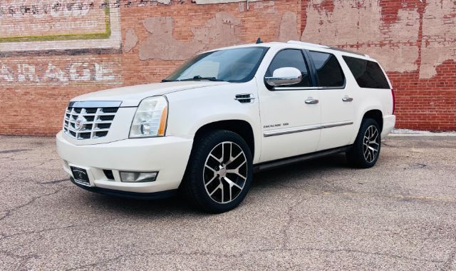 2014 Cadillac Escalade ESV 2WD Luxury | Lubbock, TX | Chaparral Motors - Lubbock 2014 Cadillac Escalade ESV 2WD Luxury | Lubbock, TX | Chaparral Motors - Lubbock