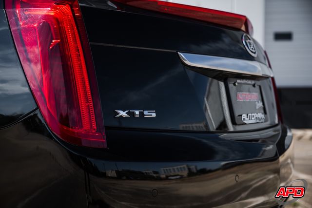 2014 Cadillac XTS LIMO 2014 Cadillac XTS LIMO
