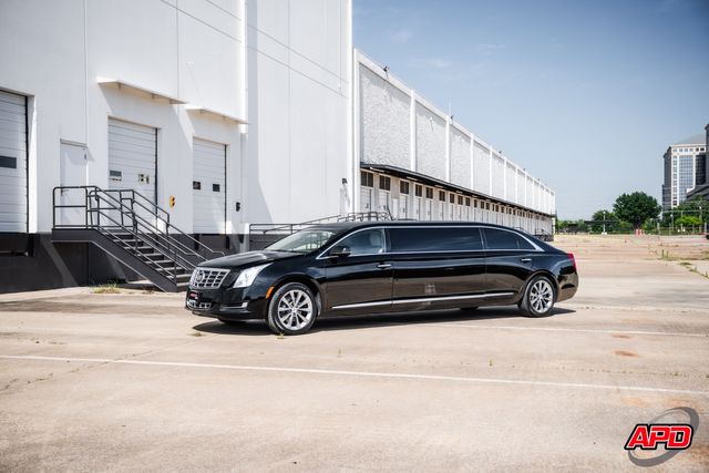 2014 Cadillac XTS LIMO