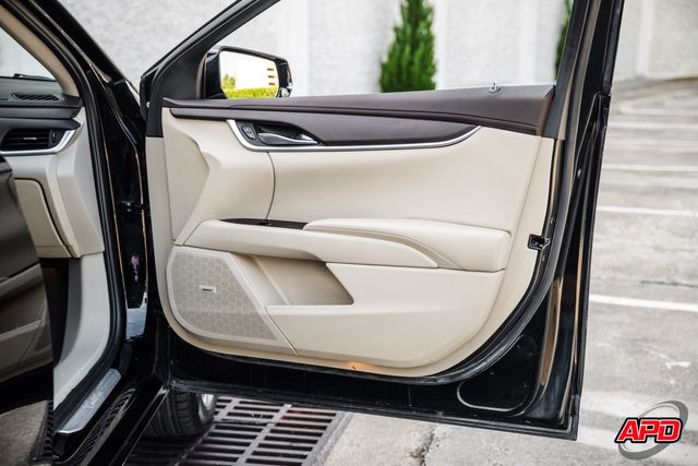2014 Cadillac XTS LIMO 2014 Cadillac XTS LIMO
