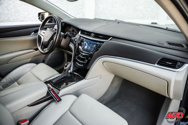 2014 Cadillac XTS LIMO 2014 Cadillac XTS LIMO