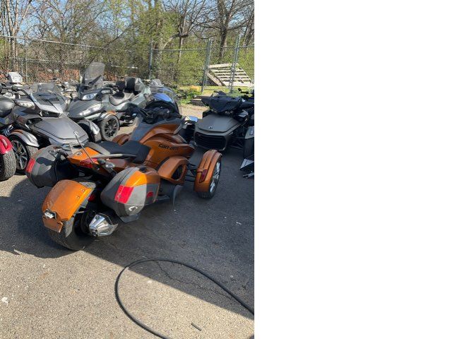 2014 Can-Am SPYDER ST ROADSTER; - John Gibson Auto Sales Hot Springs 2014 Can-Am SPYDER ST ROADSTER; - John Gibson Auto Sales Hot Springs