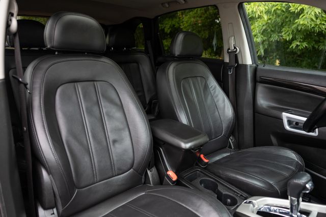 2014 Chevrolet Captiva Sport LT w/ 28 MPG, Heated Seats, Bluetooth, Moonroof 2014 Chevrolet Captiva Sport LT w/ 28 MPG, Heated Seats, Bluetooth, Moonroof