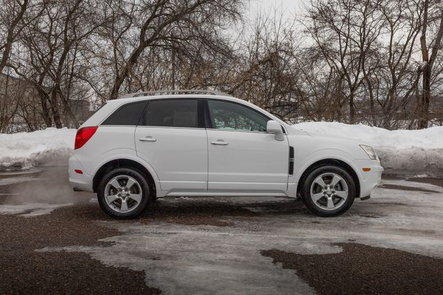 2014 Chevrolet Captiva Sport LT w/ 28 MPG, Heated Seats, Bluetooth, Moonroof