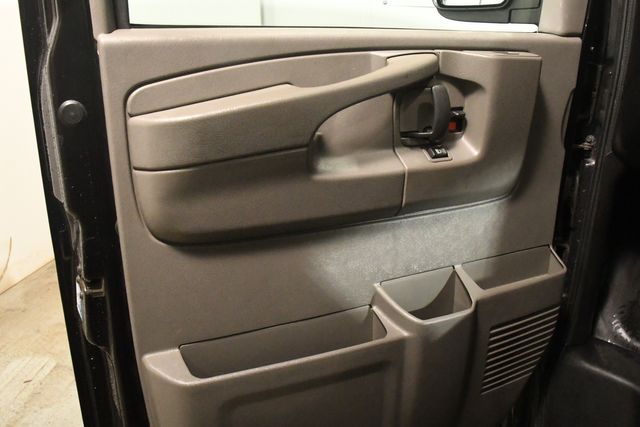 2014 Chevrolet Express 2500 Cargo | Branford, CT | Sound Auto Wholesalers