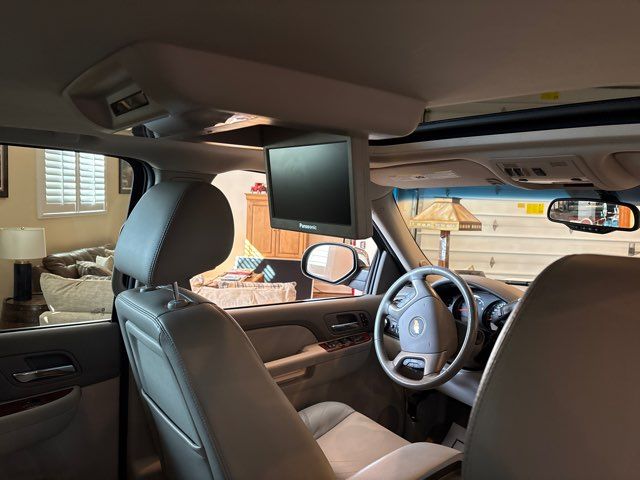 2014 Chevrolet Suburban LTZ