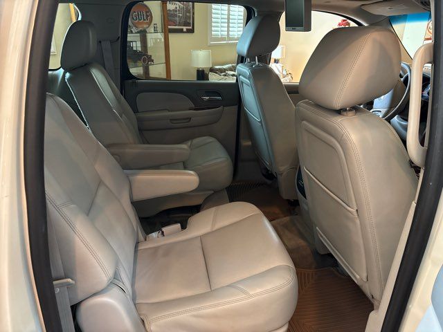 2014 Chevrolet Suburban LTZ