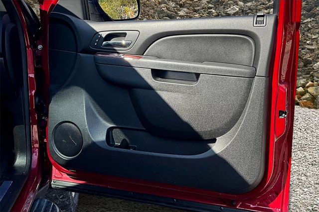 2014 Chevrolet Suburban LTZ