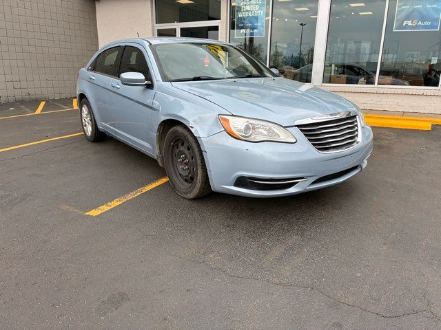 2014 Chrysler 200 LX