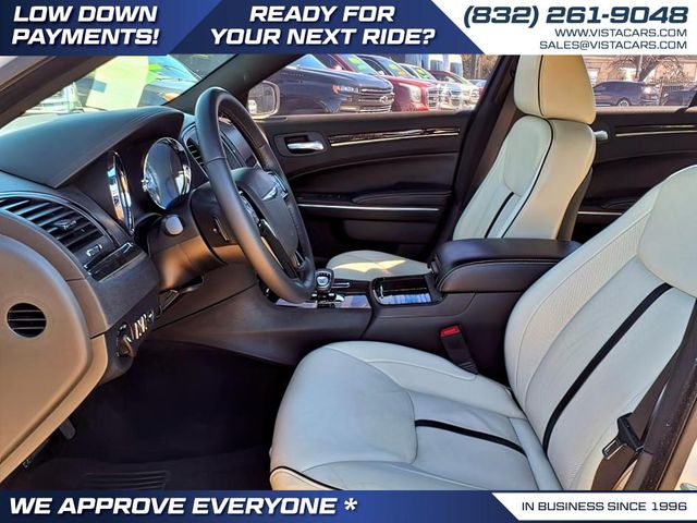 2014 Chrysler 300 Base Houston, Texas Vista Cars and Trucks 2014 Chrysler 300 Base Houston, Texas Vista Cars and Trucks