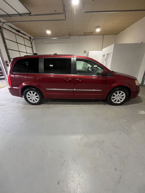 2014 Chrysler Town and Country Touring | Annapolis, MD | Annapolis Public Auto Auction