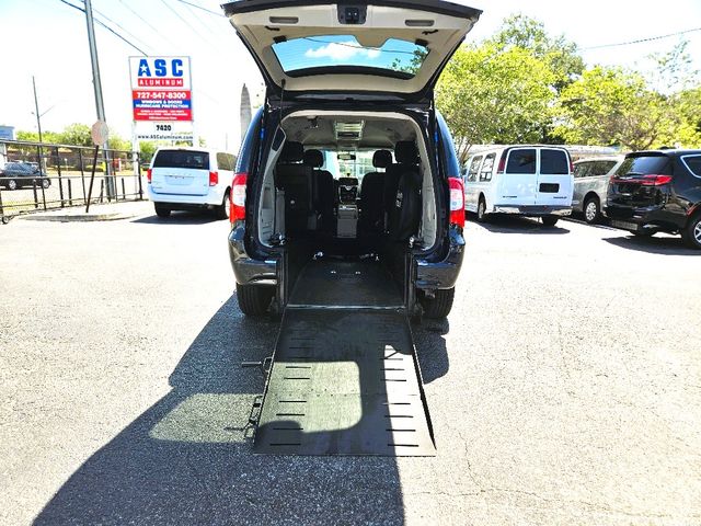 2014 Chrysler Town and Country Touring Wheelchair Van Handicap Ramp Van