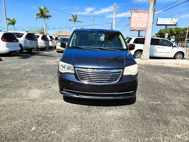 2014 Chrysler Town and Country Touring Wheelchair Van Handicap Ramp Van
