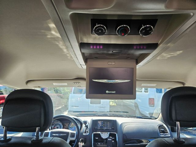 2014 Chrysler Town and Country Touring Wheelchair Van Handicap Ramp Van