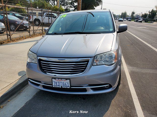 2014 Chrysler Town & Country Touring