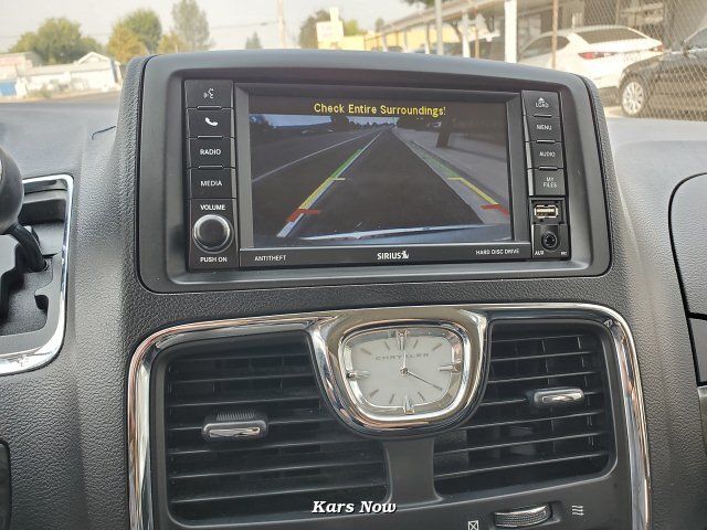 2014 Chrysler Town & Country Touring