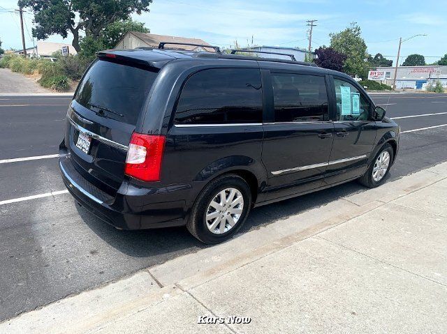 2014 Chrysler Town & Country Touring