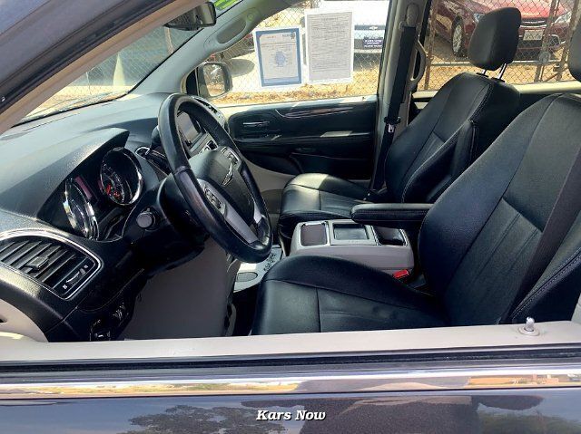 2014 Chrysler Town & Country Touring