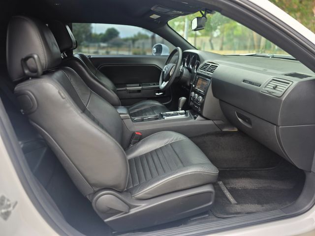 2014 Dodge Challenger SXT | Reseda, CA | Angeles Auto Alliance 2014 Dodge Challenger SXT | Reseda, CA | Angeles Auto Alliance