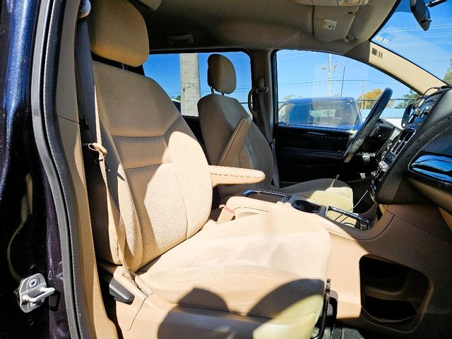 2014 Dodge Grand Caravan SXT Wheelchair Van Handicap Ramp Van