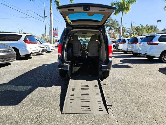 2014 Dodge Grand Caravan SXT Wheelchair Van Handicap Ramp Van