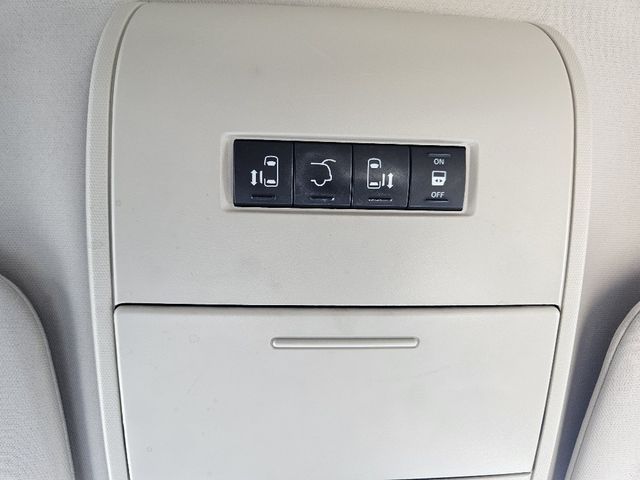 2014 Dodge Grand Caravan SXT Wheelchair Van Handicap Ramp Van