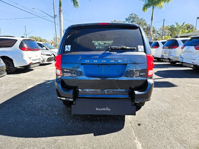 2014 Dodge Grand Caravan SXT Wheelchair Van Handicap Ramp Van