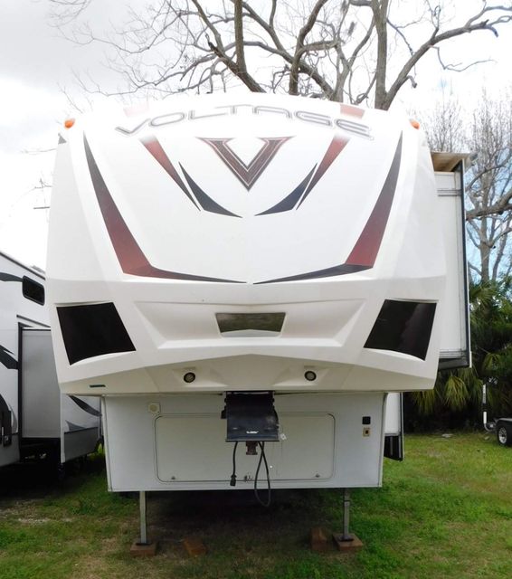 2014 Dutchmen Voltage V3305