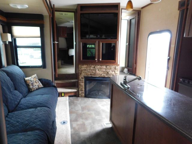 2014 Dutchmen Voltage V3305