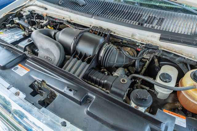 2014 Ford E-Series E-350 SD XLT | Dallas, TX | Rocky Mountain Truck Stop Dallas 2014 Ford E-Series E-350 SD XLT | Dallas, TX | Rocky Mountain Truck Stop Dallas