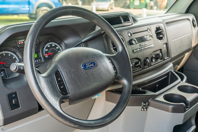 2014 Ford E-Series E-350 SD XLT | Austin, TX | Rocky Mountain Truck Stop Austin 2014 Ford E-Series E-350 SD XLT | Austin, TX | Rocky Mountain Truck Stop Austin