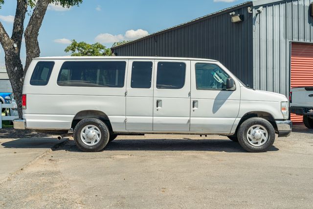 2014 Ford E-Series E-350 SD XLT | Austin, TX | Rocky Mountain Truck Stop Austin 2014 Ford E-Series E-350 SD XLT | Austin, TX | Rocky Mountain Truck Stop Austin