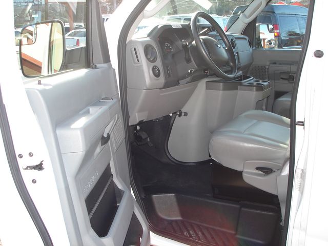 2014 Ford E-Series E-350 SD W/LIFT | Charlotte, North Carolina | ADVENTURE VANS 2014 Ford E-Series E-350 SD W/LIFT | Charlotte, North Carolina | ADVENTURE VANS